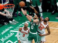 九游体育-包含塔图姆爆冷击败澳大利亚队，突破纪录引爆全场！的词条