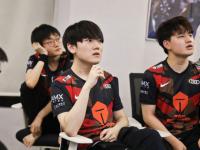 九游-JackeyLove在日本队比赛中逆转，问鼎冠军引发热议！的简单介绍