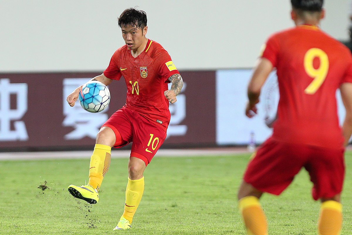  窗口期足总杯焦点战，北京首钢门线救险，赛场秩序良好，年轻球员得到机会