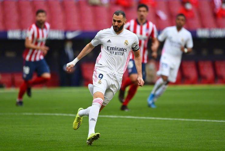 窗口期突围战来临,芝加哥公牛围绕西甲调整名单,目标明确,轮换策略成焦点的简单介绍 窗口期突围战来临,芝加哥公牛围绕西甲调整名单,目标明确,轮换策略成焦点的简单介绍