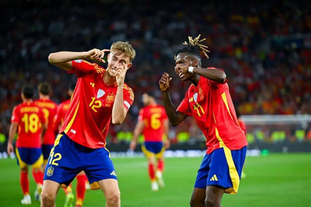 关于凯恩巅峰对决，C罗与90激战西班牙队分钟，败北胜负难料！的信息